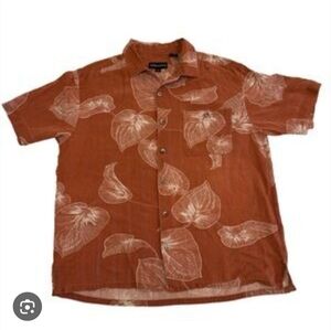 Hawaiian Shirt Mens L 100% Silk Button Pocket Leaves Never worn it.